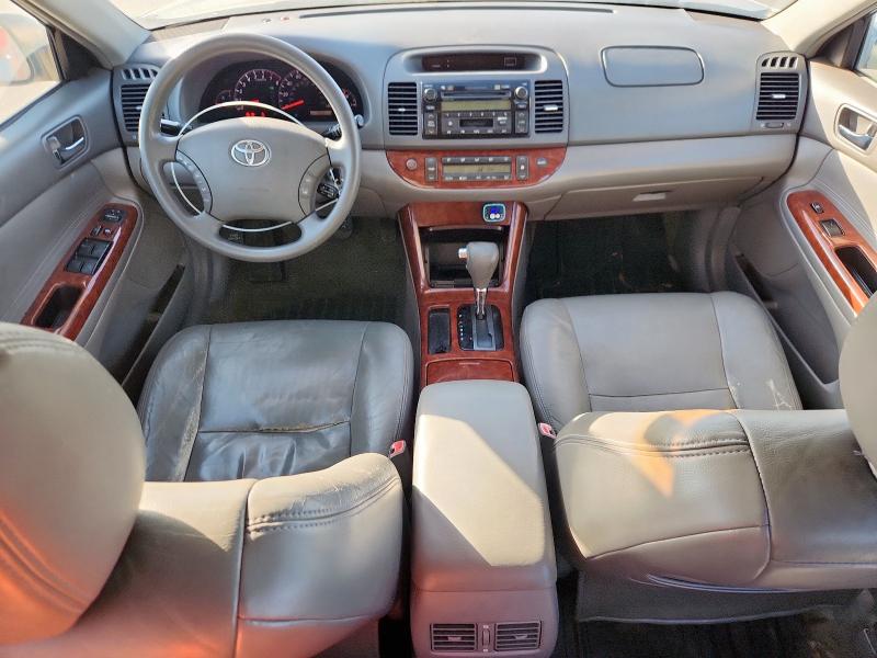 4T1BE32K65U975141 - 2005 TOYOTA CAMRY LE SILVER photo 8