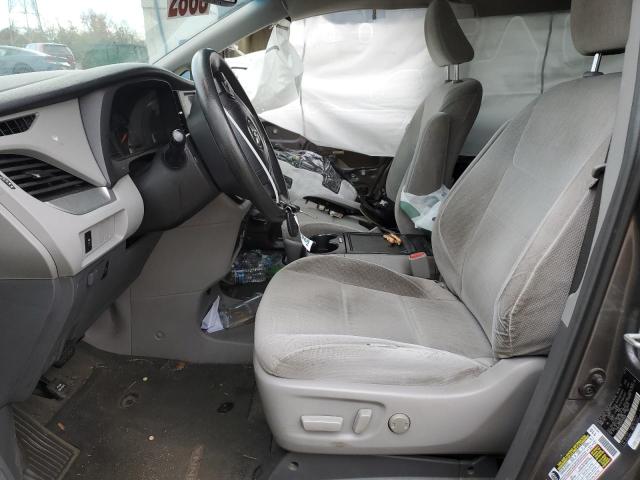 5TDKZ3DC8HS834420 - 2017 TOYOTA SIENNA LE Boz foto 7
