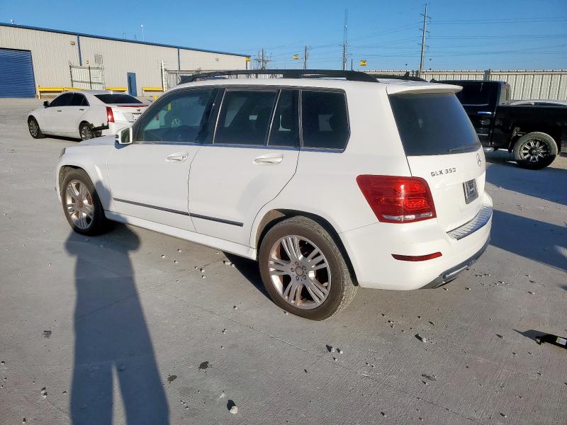 WDCGG8JB7DG077092 - 2013 MERCEDES-BENZ GLK 350 4MATIC WHITE photo 2