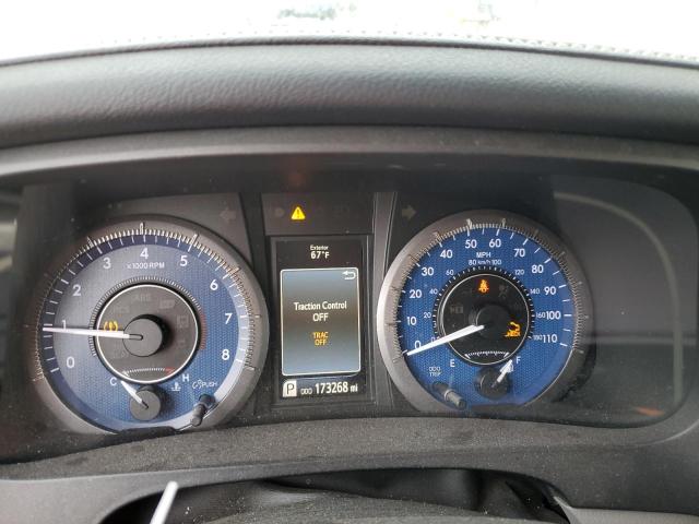 5TDDK3DC9FS112416 - 2015 TOYOTA SIENNA XLE ვერცხლისფერი ფოტო 9