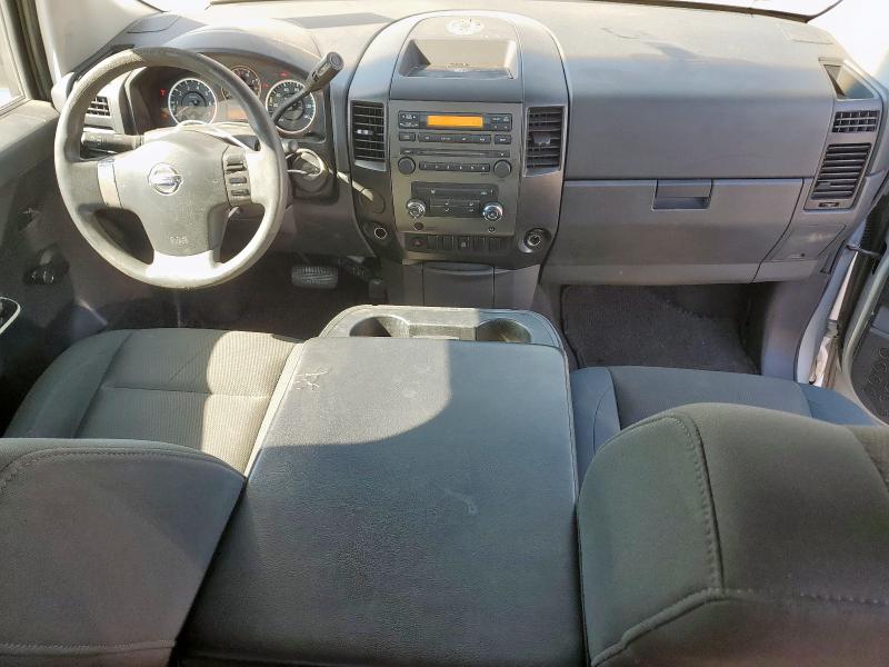 1N6BA06AX8N325434 - 2008 NISSAN TITAN XE SILVER photo 8