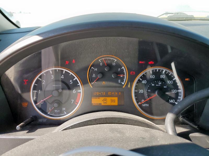 1N6BA06AX8N325434 - 2008 NISSAN TITAN XE SILVER photo 9