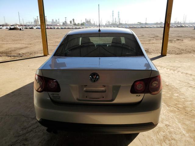 3VWJZ7AJ4AM003490 - 2010 VOLKSWAGEN JETTA S SILVER photo 6