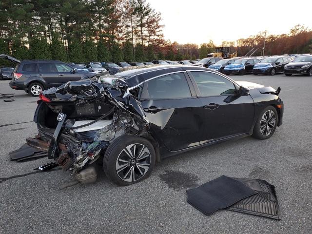 19XFC1F3XJE201387 - 2018 HONDA CIVIC EX შავი ფოტო 3