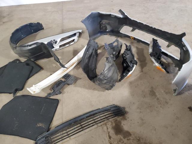 JTDBU4EE9B9134531 - 2011 TOYOTA COROLLA BASE SILVER photo 12