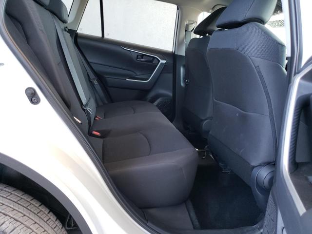 2T3H1RFV2SC323179 - 2025 TOYOTA RAV4 LE 白色 照片 11