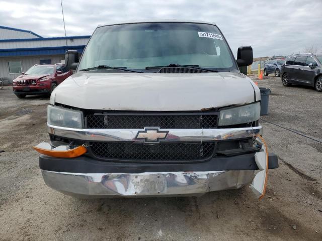 1GNFG15T561267207 - 2006 CHEVROLET EXPRESS G1 GRAY photo 5