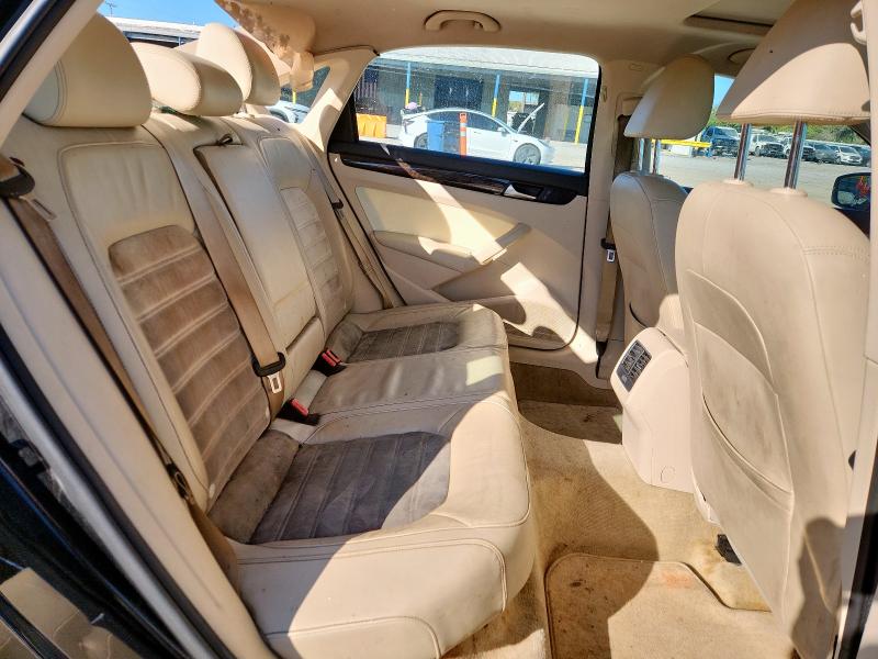 1VWCV7A32FC053626 - 2015 VOLKSWAGEN PASSAT SEL BLACK photo 10