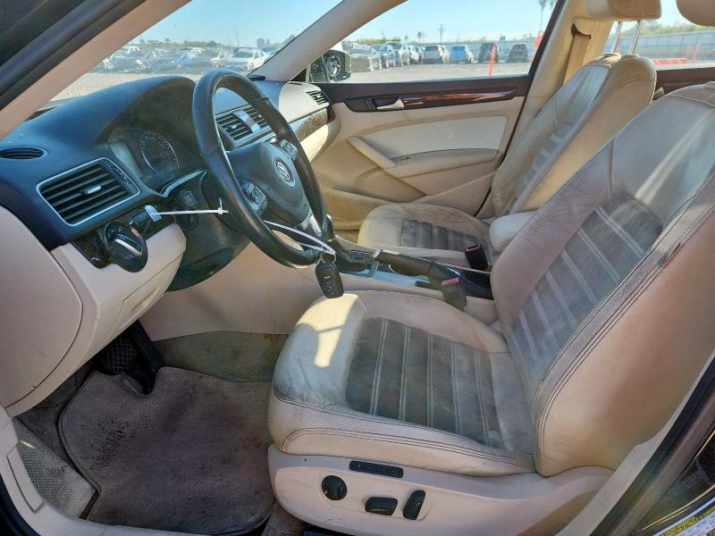 1VWCV7A32FC053626 - 2015 VOLKSWAGEN PASSAT SEL BLACK photo 7