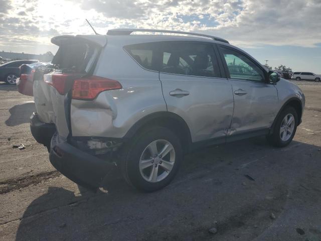 2T3WFREV5EW111499 - 2014 TOYOTA RAV4 XLE SILVER photo 3