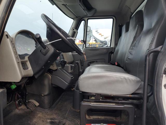 1HTMMMMM6HH637498 - 2017 INTERNATIONAL 4300 4300 Սպիտակ լուսանկար 7