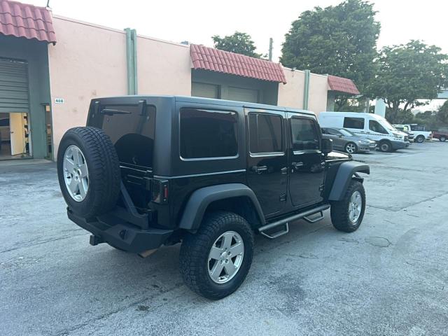 1C4BJWDG6FL558863 - 2015 JEEP WRANGLER U SPORT 黑色 照片 4