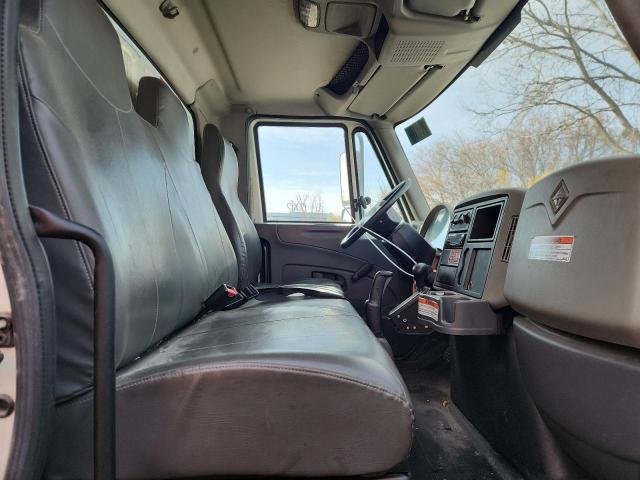 1HTMMMMM9HH637379 - 2017 INTERNATIONAL 4300 4300 WHITE photo 5