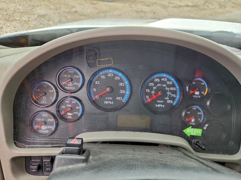 1HTMMMMMXHH636886 - 2017 INTERNATIONAL 4300 4300 WHITE photo 8