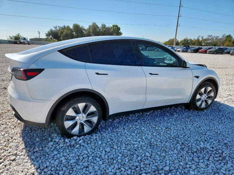 7SAYGDEEXPA062592 - 2023 TESLA MODEL Y WHITE photo 3