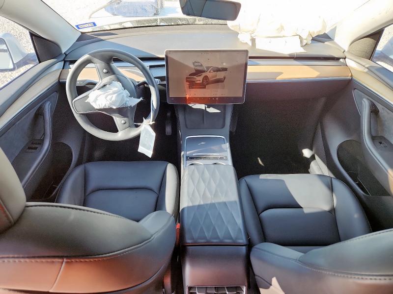 7SAYGDEEXPA062592 - 2023 TESLA MODEL Y WHITE photo 8