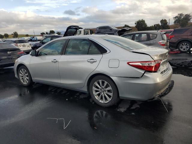 4T1BF1FK6GU603054 - 2016 TOYOTA CAMRY LE SILVER photo 2