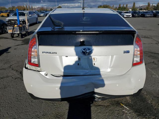 JTDKN3DU8F0462582 - 2015 TOYOTA PRIUS WHITE photo 6