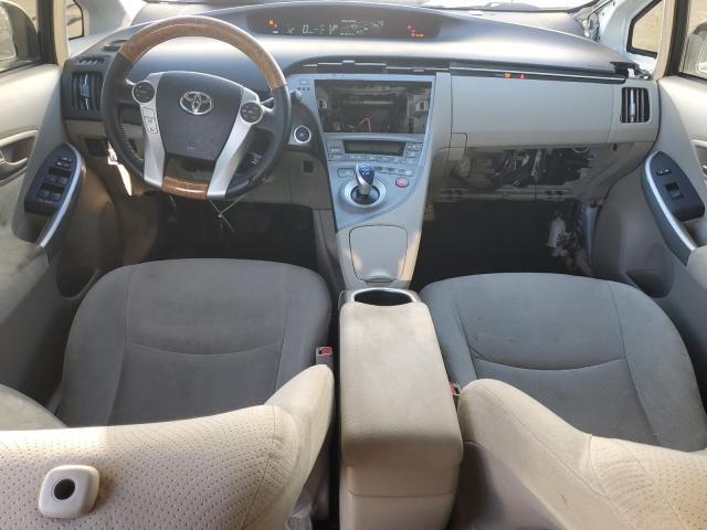 JTDKN3DU8F0462582 - 2015 TOYOTA PRIUS WHITE photo 8