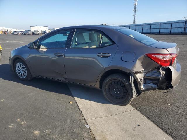 2T1BURHE5KC231714 - 2019 TOYOTA COROLLA L GRAY photo 2