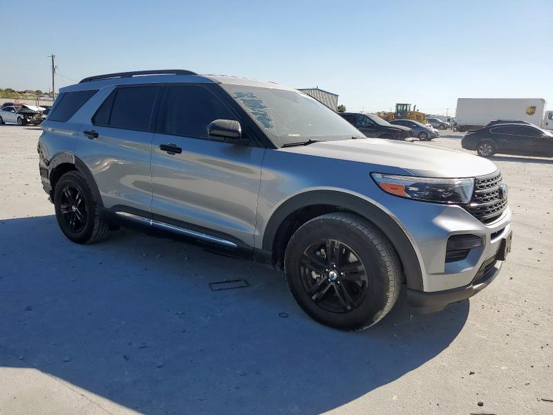 1FMSK7DH2MGC47539 - 2021 FORD EXPLORER XLT SILVER photo 4