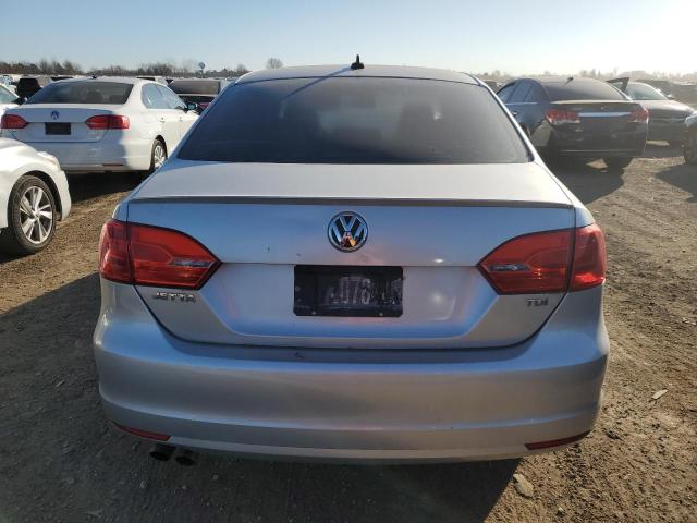 3VWLL7AJXCM325256 - 2012 VOLKSWAGEN JETTA TDI SILVER photo 6