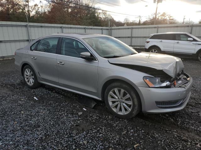 1VWCP7A37DC078058 - 2013 VOLKSWAGEN PASSAT SEL Алтын фото 4