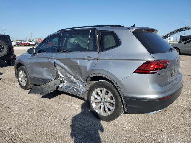 3VV0B7AX0LM160400 - 2020 VOLKSWAGEN TIGUAN S SILVER photo 2