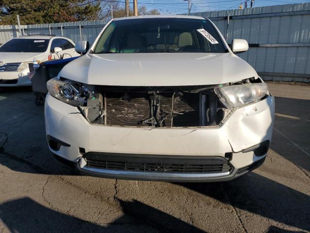 5TDZA3EH3BS010915 - 2011 TOYOTA HIGHLANDER BASE Beyaz fotoğraf 5