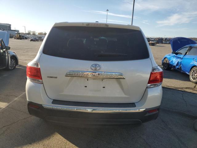 5TDZA3EH3BS010915 - 2011 TOYOTA HIGHLANDER BASE Beyaz fotoğraf 6