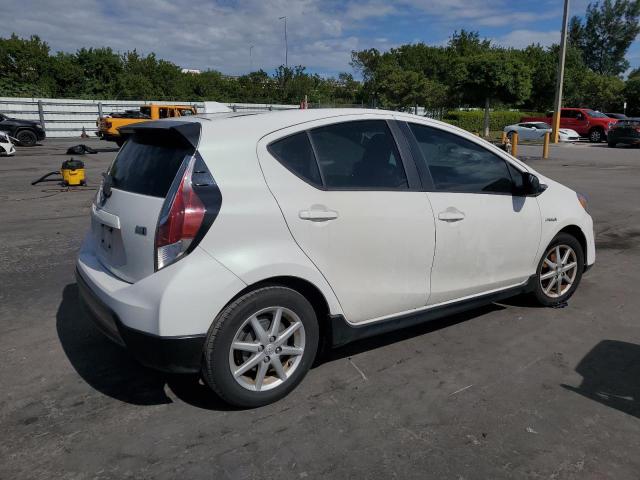 JTDKDTB32H1592531 - 2017 TOYOTA PRIUS C 白色 照片 3