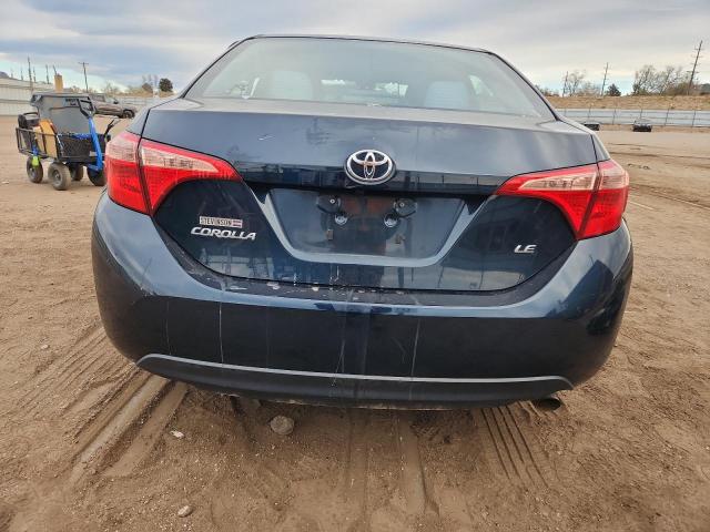 2T1BURHE1JC106997 - 2018 TOYOTA COROLLA L Blau Foto 6