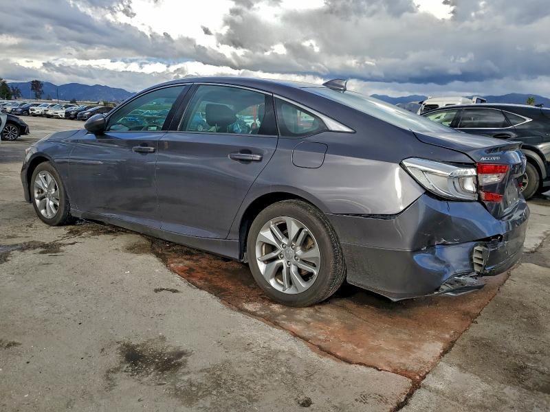 1HGCV1F19KA120673 - 2019 HONDA ACCORD LX ნაცრისფერი ფოტო 2