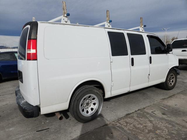1GCSHAF40D1141555 - 2013 CHEVROLET EXPRESS G1 WHITE photo 3