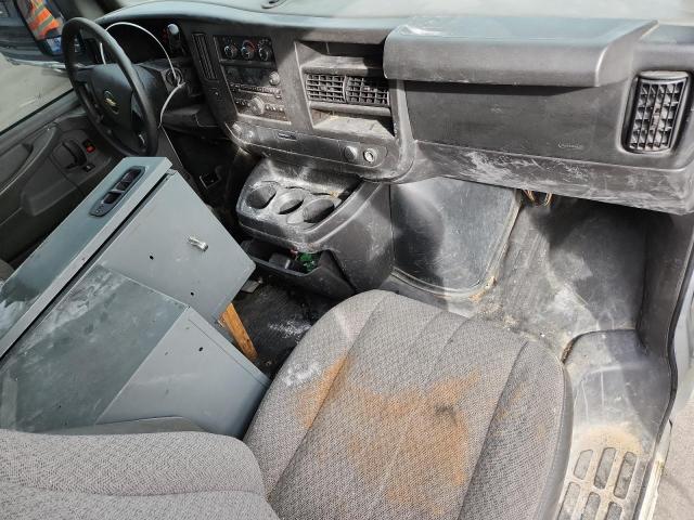 1GCSHAF40D1141555 - 2013 CHEVROLET EXPRESS G1 WHITE photo 8