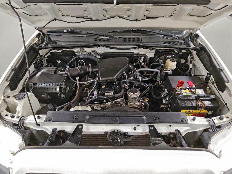 5TFRX5GN3HX085288 - 2017 TOYOTA TACOMA ACCESS CAB Blanc photo 11