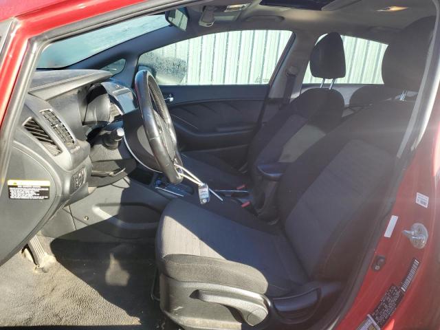 3KPFL4A75JE201373 - 2018 KIA FORTE LX RED photo 7