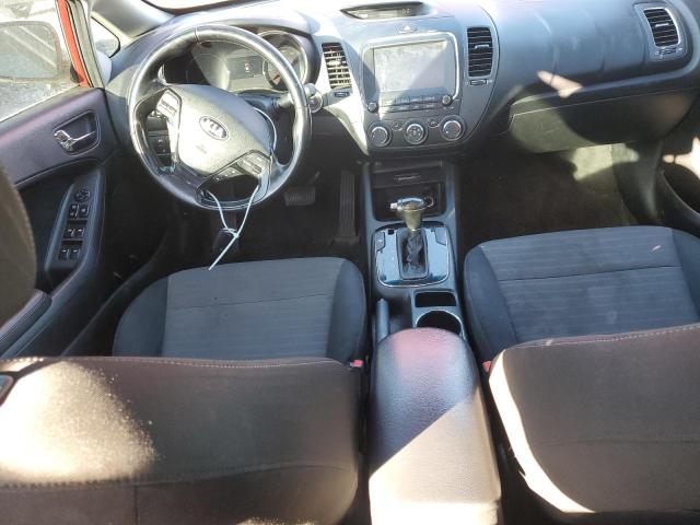 3KPFL4A75JE201373 - 2018 KIA FORTE LX RED photo 8