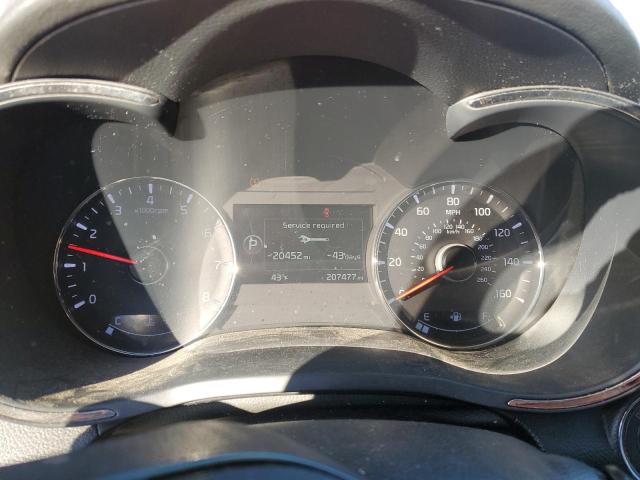 3KPFL4A75JE201373 - 2018 KIA FORTE LX RED photo 9