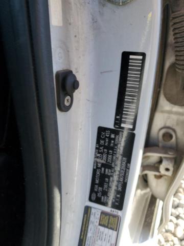 3KPFL4A79JE268428 - 2018 KIA FORTE LX 银色 照片 12