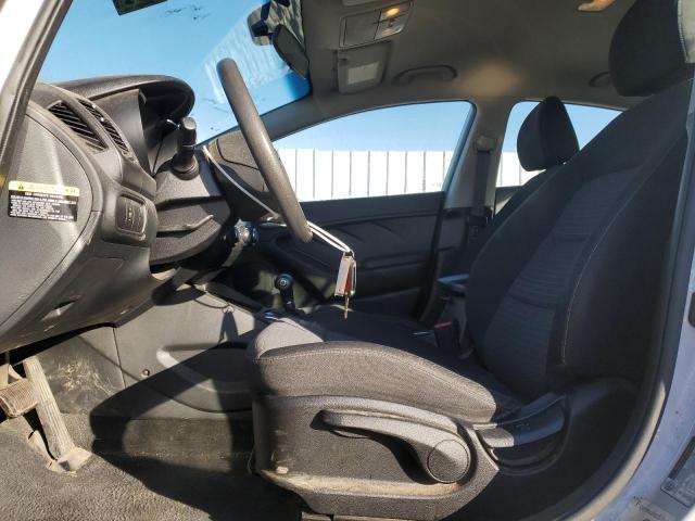 3KPFL4A79JE268428 - 2018 KIA FORTE LX 银色 照片 7