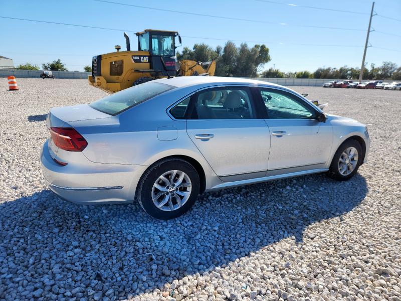 1VWAT7A34HC010776 - 2017 VOLKSWAGEN PASSAT S 银色 照片 3