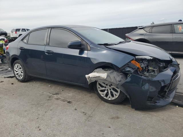 5YFBURHE2KP895243 - 2019 TOYOTA COROLLA L BLUE photo 4