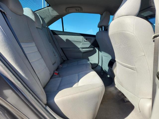 4T1BF1FK7HU279615 - 2017 TOYOTA CAMRY LE Grau Foto 10