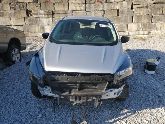 1FMCU0F70JUD60266 - 2018 FORD ESCAPE S Argent photo 5