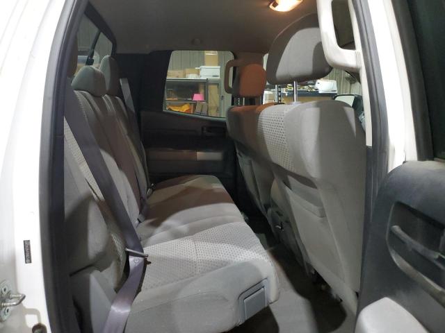 5TBBV54167S452870 - 2007 TOYOTA TUNDRA DOUBLE CAB SR5 WHITE photo 10