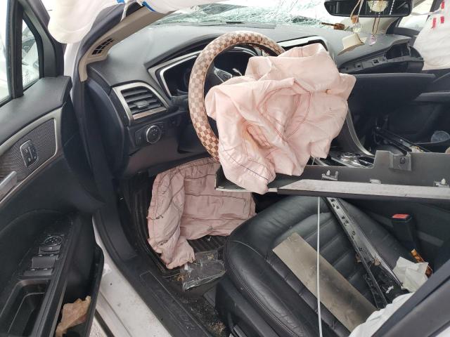 3FA6P0HD9HR177855 - 2017 FORD FUSION SE WHITE photo 8