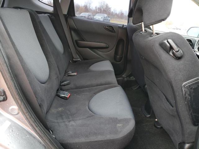 JHMGD376X7S002236 - 2007 HONDA FIT S SILVER photo 11