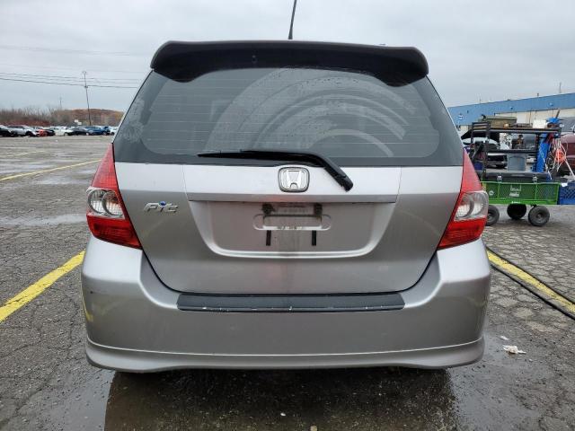 JHMGD376X7S002236 - 2007 HONDA FIT S SILVER photo 6
