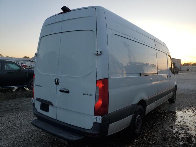 W1W40CHY7MT051713 - 2021 MERCEDES-BENZ SPRINTER 2500 WHITE photo 3
